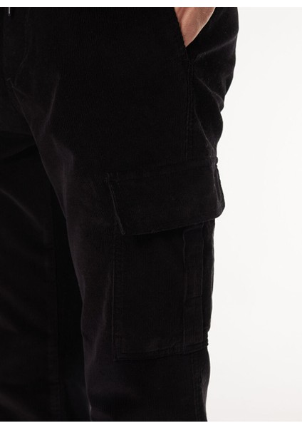 Siyah Erkek Jogger Nakışlı Kargo Pantolon D4WM-PNT3344
