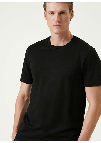 Siyah Erkek Slim Fit Düz T-Shirt 1092954 fiyatları