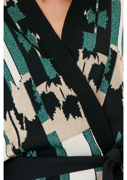 Yaprak Desenli Yeşil Triko Kimono Hırka