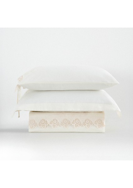 Amanda Battal Boy Nevresim Takımı Organik Pamuk Keten Dantelliı Krem 240X220CM