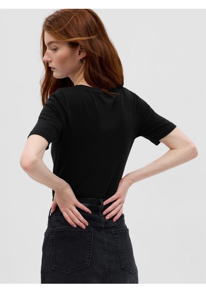 Kadın Siyah Modern Kısa Kollu T-Shirt fiyatları