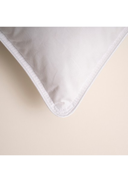 Gold Kaz Tüyü Bebek Yastık 35x45 cm