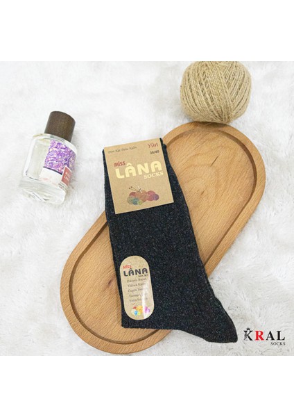Kışlık Yün Çorap Lambswool (Özel Kuzu Yünlü) Kadınlar Için Termal Özellikli modelleri