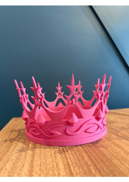 Prenses ve Kraliçe Tacı – Pembe - 3D Baskı Kostüm Aksesuarı – Doğum Günü Tacı (14 cm Çaplı)