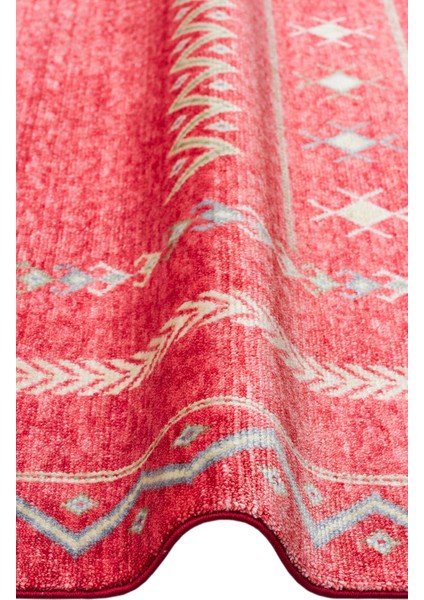 ZR 20 RED MULTY - ZARA - Otantik Desenli Özel Hav Vermeyen ve Kolay Temizlenebilir Tensel Kullanılarak El Emeği ile Özel Tezgahlarda Üretilen Modern Uşak Halısı