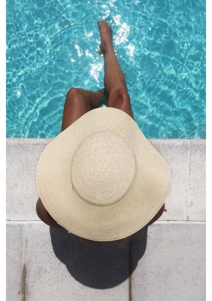 Geniş Hasır Şapka