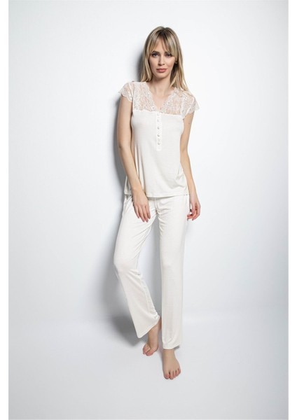 18233 Kadın Ekru Pijama Takım
