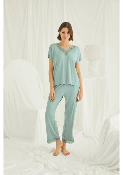 18465 Kadın Açık Yeşi Kısa Kollu V Yakalı Dantelli Pijama Takımı fiyatları