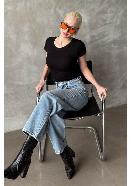 Siyah Geniş Yaka Fittili Basic Kadın T-Shirt MG2293 modelleri