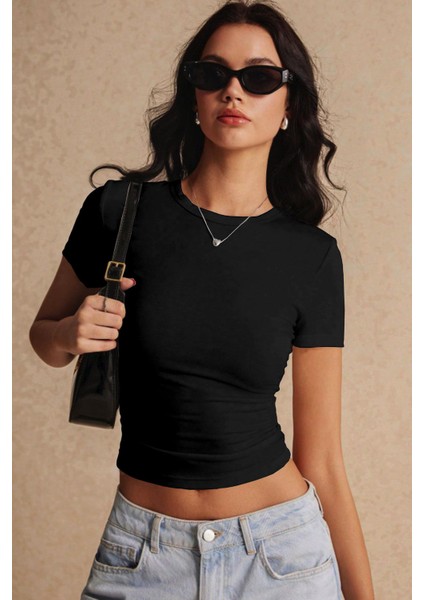 Kadın Siyah Bisiklet Yaka Likralı Kısa Kol Body Crop T-Shirt