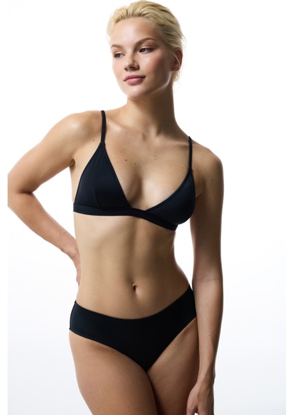 Siyah Üçgen Bikini Üstü indirimleri