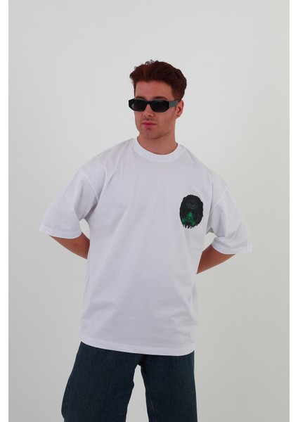 Mıghty Fall-Oversize Tişört | Sırt Baskılı – Minimal Göğüs Desenli Unisex Tshirt