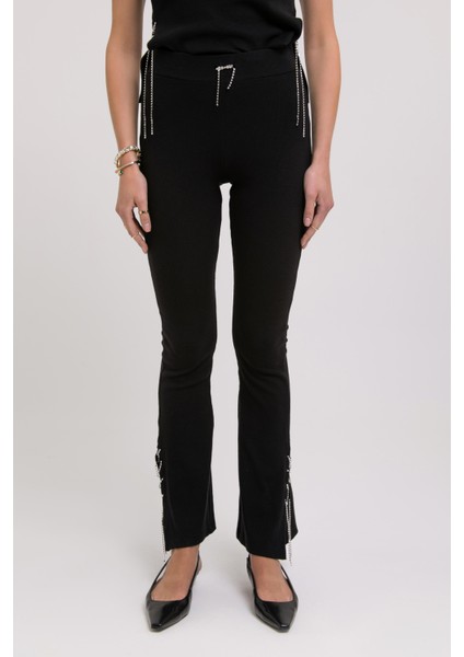 Kadın Siyah Gümüş Taşlı Zincir Detaylı Yırtmaçlı Örme Pantalon fırsatları