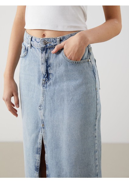 Yeni Sezon Dar Fit Kadin Jean Etek - S53120Z8 modelleri