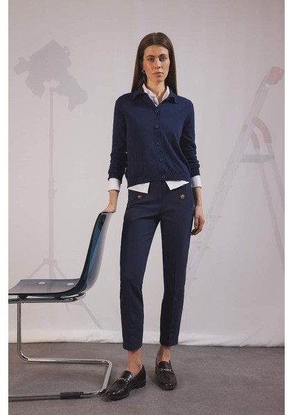 Yeni Sezon Skinny Fit Yüksek Bel Cepli Düğmeli Düz Paça Kumaş Pantolon fiyatları