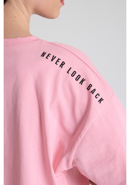 Pembe Omuz Yazı Baskılı %100 Pamuk Oversize Tişört 2150-30M