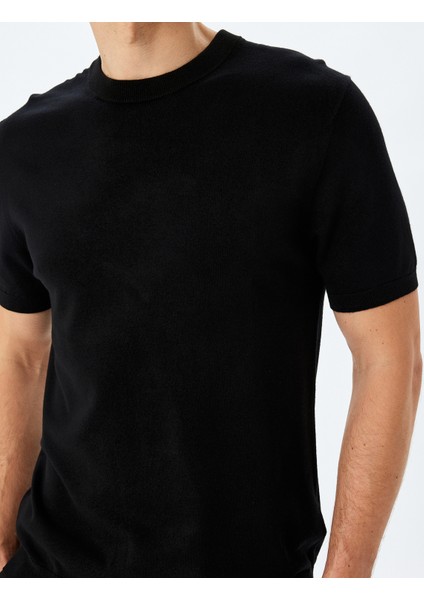 Yeni Sezon Regular Fit Bisiklet Yaka Viskon Basic Kısa Kollu Triko Tişört