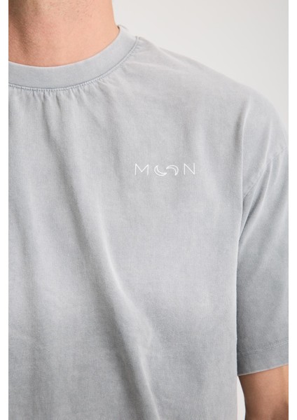 Erkek Bisiklet Yaka Pamuk Moon Baskılı T-Shirt - Modern ve Şık Spor Tarzı, Yazlık modelleri