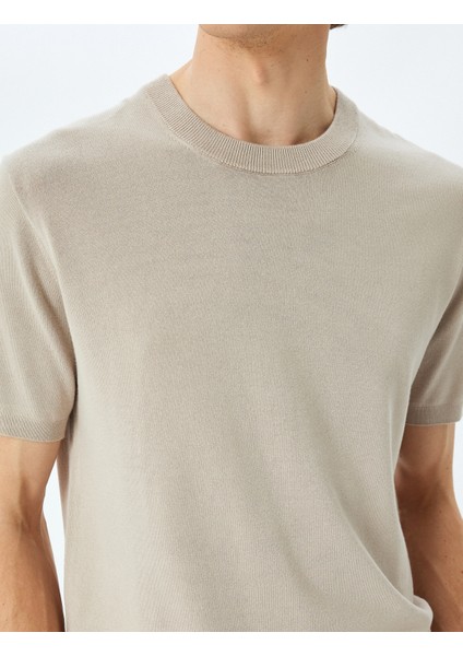 Yeni Sezon Regular Fit Bisiklet Yaka Viskon Basic Kısa Kollu Triko Tişört
