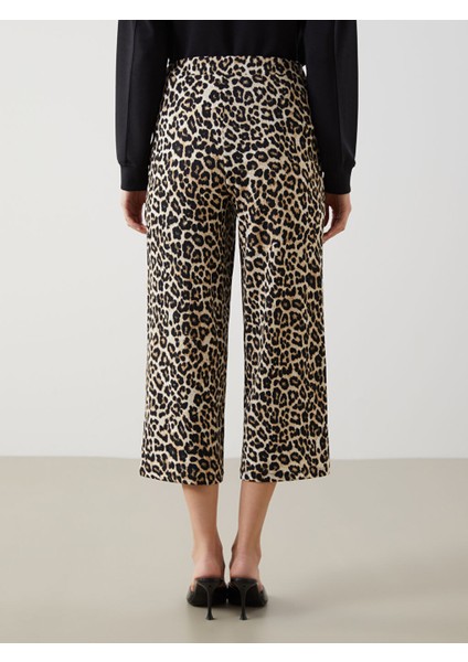 Yeni Sezon Standart Fit Leopar Desenli Kadin Pantolon - S5L025Z8 fırsatları