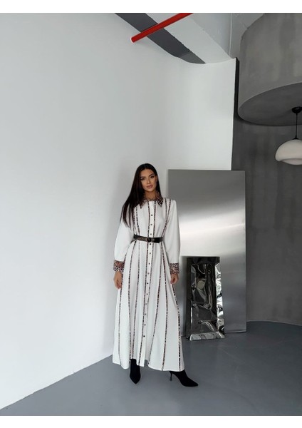 Leopar Detaylı Atlas Kumaş Elbise(Kemer Dahildir)