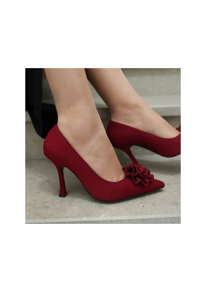 Gül Aksesuarlı Bordo Stiletto