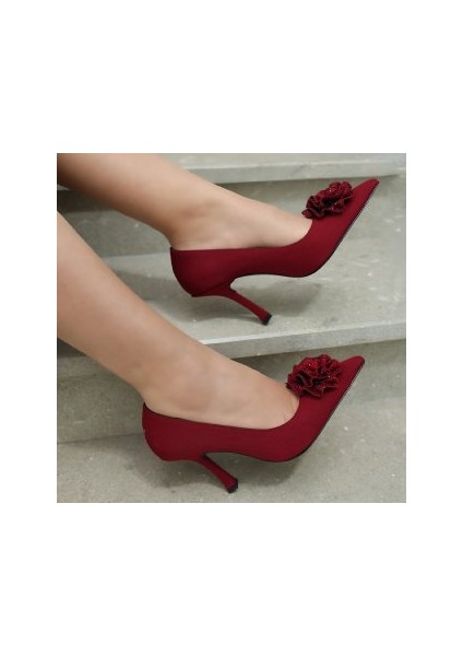 Gül Aksesuarlı Bordo Stiletto modelleri
