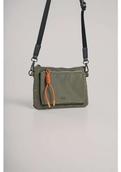 Kadın 17738 Omuz ve Kol Çantası fırsatları