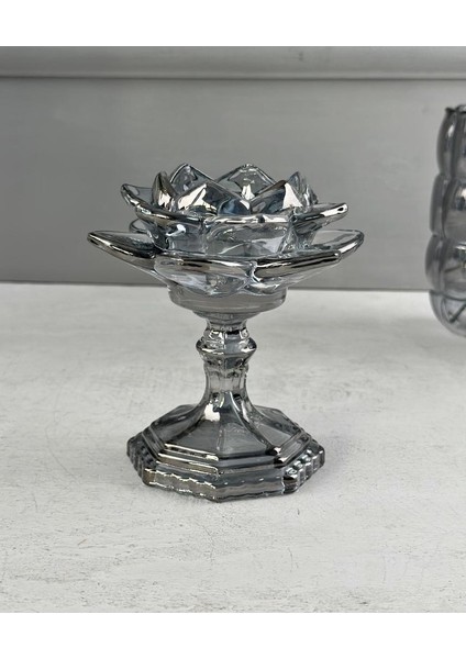 Kristal Ayaklı Lotus Füme Mumluk