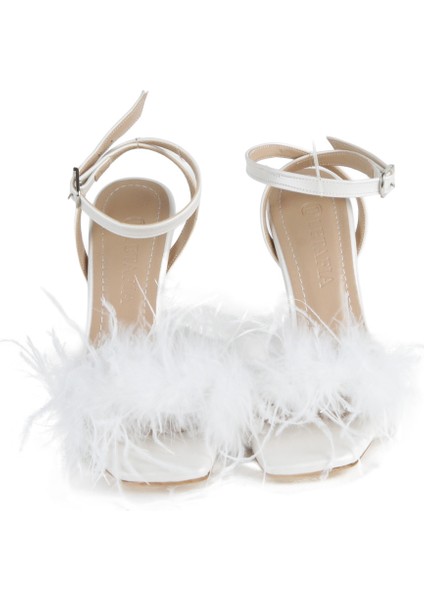 Diva Tüylü Stiletto Beyaz