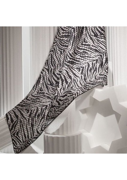 Nostalji Sura Ipek Eşarp Siyah 8573-311 fiyatları