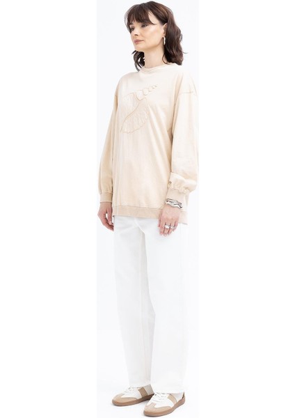 Bej-Önü Nakış Detaylı Sweat