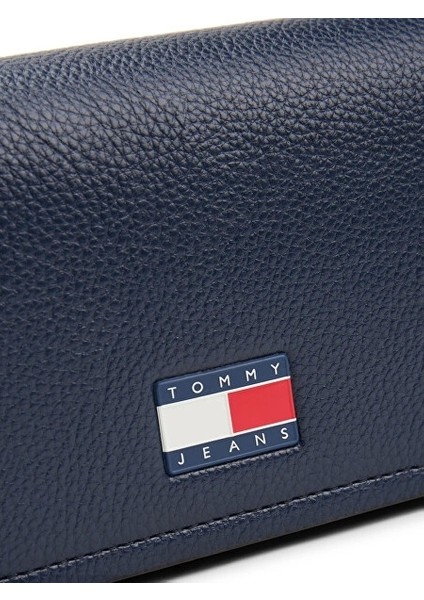 Tjw Must Flap Crossover Kadın Mavi Çanta AW0AW17553C1G indirimleri