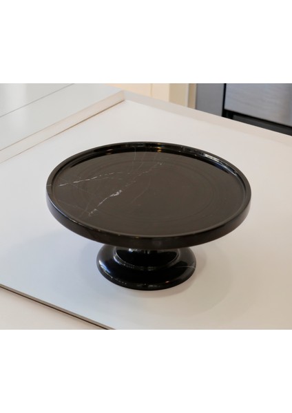 Gaia 32CM Mermer Ultra Geniş ve Ayaklı Kek & Pasta Sunumluğu - Mermer Kek Standı - Plastik Fanus Dahildir - Beyaz Kek Fanusu, Siyah Kek Fanusu, Mermer Kek Fanusu - Lüks Pasta Fanusu