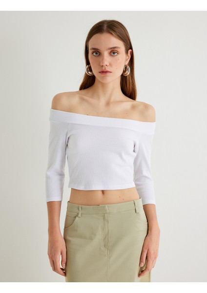 Yeni Sezon Koton x Sima Tarkan - Omzu Açık Crop Tişört Dirsek Boy Kol Pamuklu Slim Fit modelleri