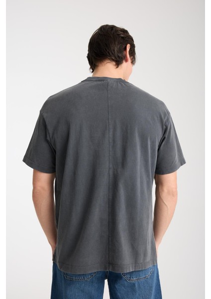 Erkek Pamuk Bisiklet Yaka Oversize T-Shirt - Yazlık Rahat ve Trendy Tarz fiyatları