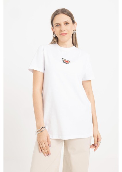 Beyaz-Kısa Kollu Nakış Detaylı Süprem Tshirt