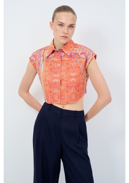 Nakış Detaylı Kolsuz Gömlek fırsatları