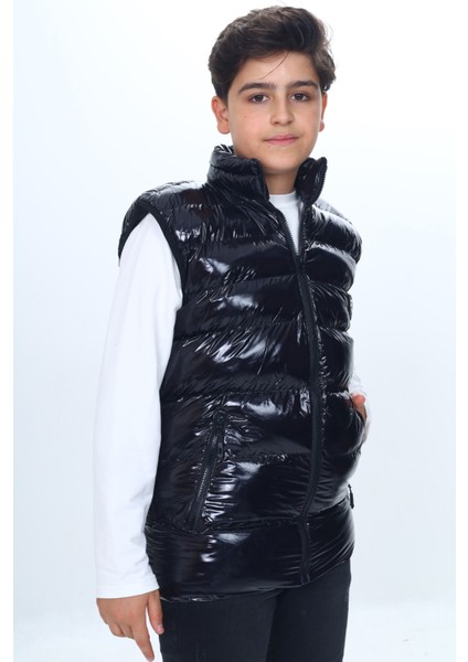 Erkek Çocuk Parlak Görünümlü Göğsü Armalı Yelek fiyatları