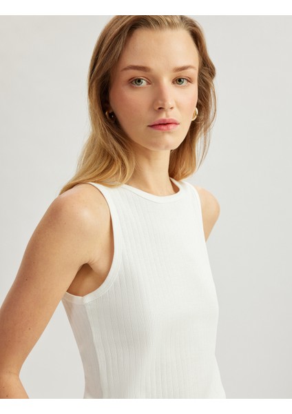 Yeni Sezon Slim Fit Kolsuz Bisiklet Yaka Pamuklu Ribanalı Atlet