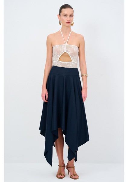 Moda Tutkusu Asimetrik Uzun Etek