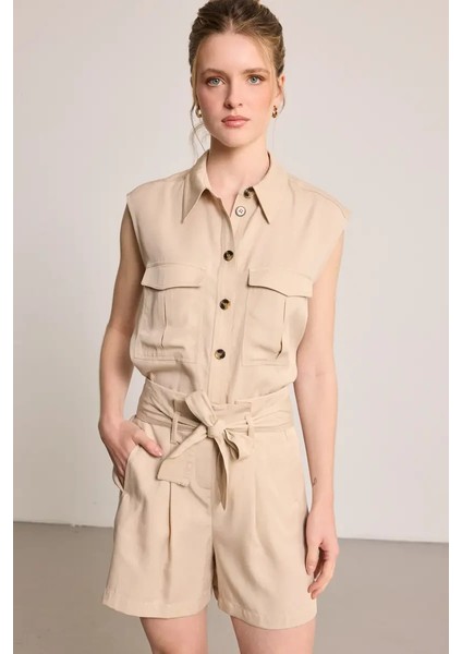 Beli Kemerli Tencel Şort - Bej