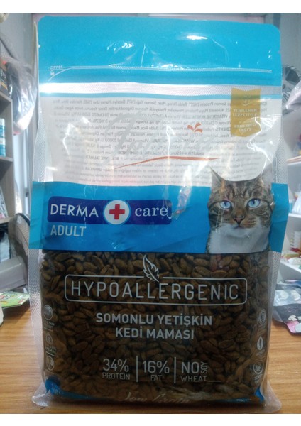Hypoallergenıc Somonlu Kedi Maması 1 kg+2 ADET KEDİ ÖDÜL KREMA