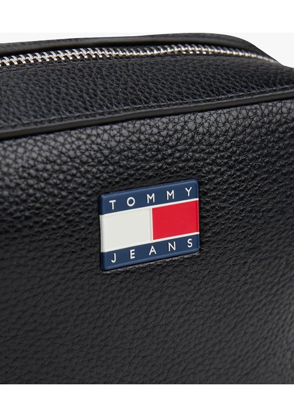 Tjw Must Camera Bag Kadın Siyah Çanta AW0AW17543BDS indirimleri