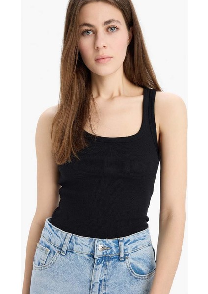 Yeni Sezon Slim Fit Dar Kesim Basic Düz Yuvarlak Yaka Fitilli Kaşkorse Atlet