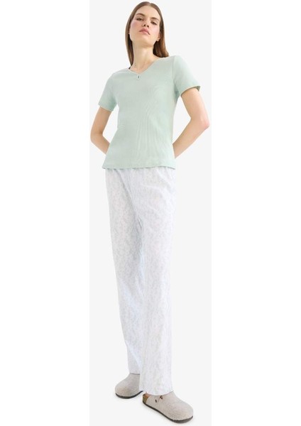Yeni Sezon Regular Fit Pijama Takımı Kısa Kollu Üst Desenli Uzun Altı-Fall In Love