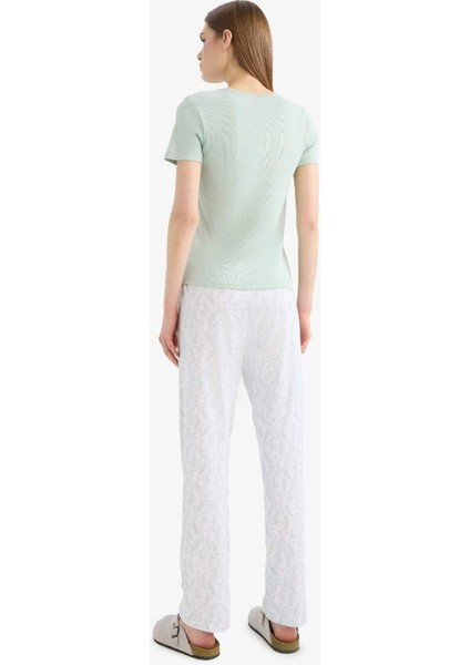 Yeni Sezon Regular Fit Pijama Takımı Kısa Kollu Üst Desenli Uzun Altı-Fall In Love