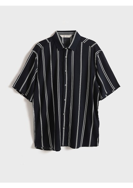 Yeni Sezon Regular Fit Kisa Kollu Cizgili Erkek Gomlek - S56046Z8