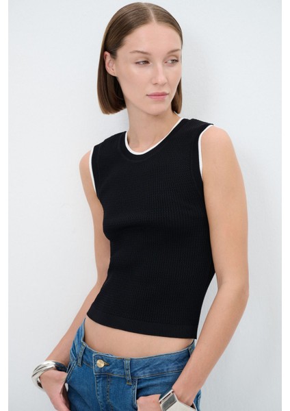Kolsuz Triko Bluz Siyah 11545157000