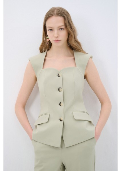 Vatkalı Önü Cepli Yelek indirimleri